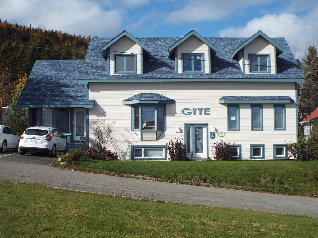 Gîte à l'Abri du Vent Bed&Breakfast Perce Esterno foto