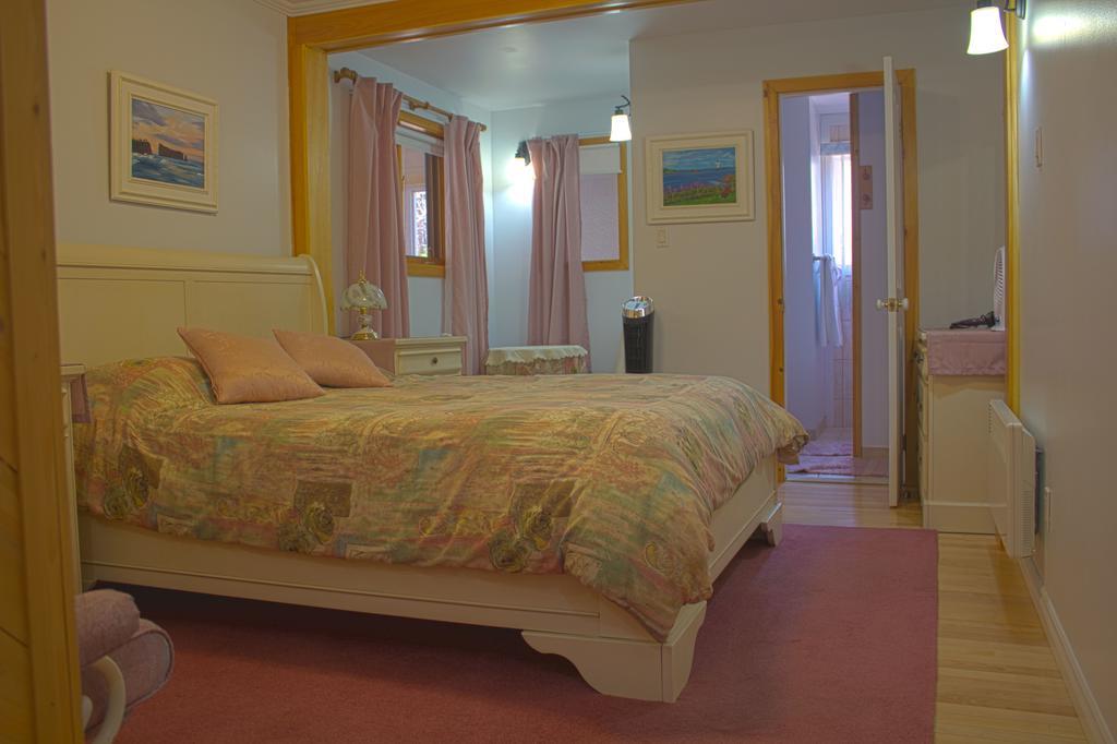 Gîte à l'Abri du Vent Bed&Breakfast Perce Esterno foto