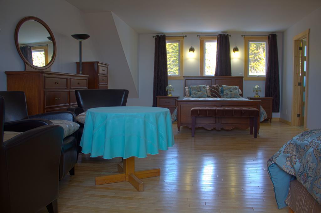 Gîte à l'Abri du Vent Bed&Breakfast Perce Esterno foto